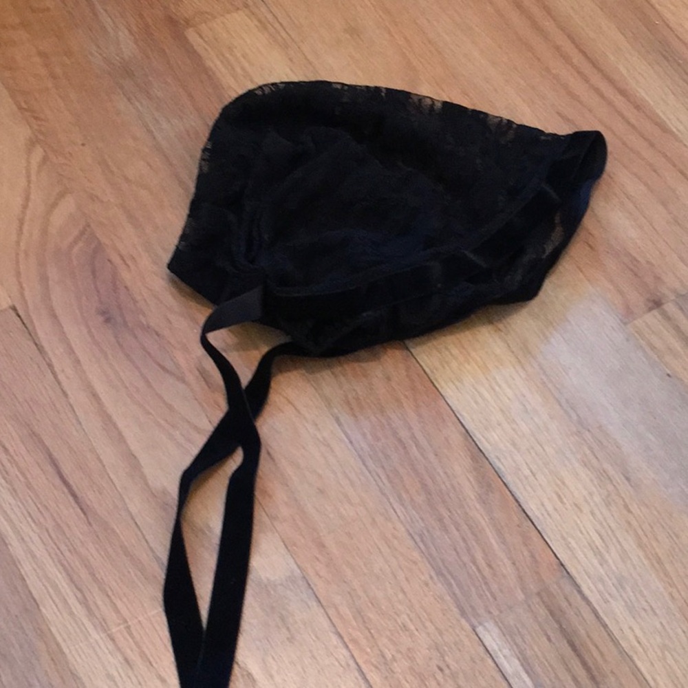 garlands of Grace black lace snood